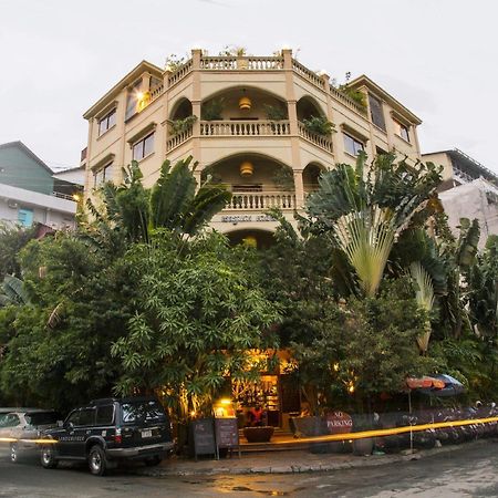 Anise Hotel And Restaurant Phnom Penh Eksteriør billede