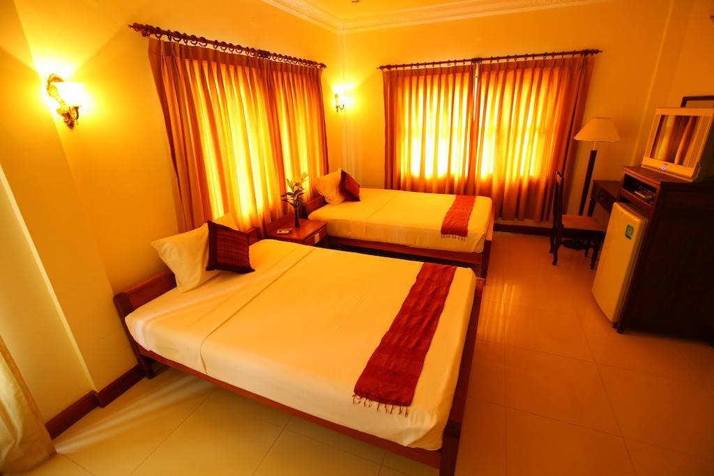 Anise Hotel And Restaurant Phnom Penh Eksteriør billede