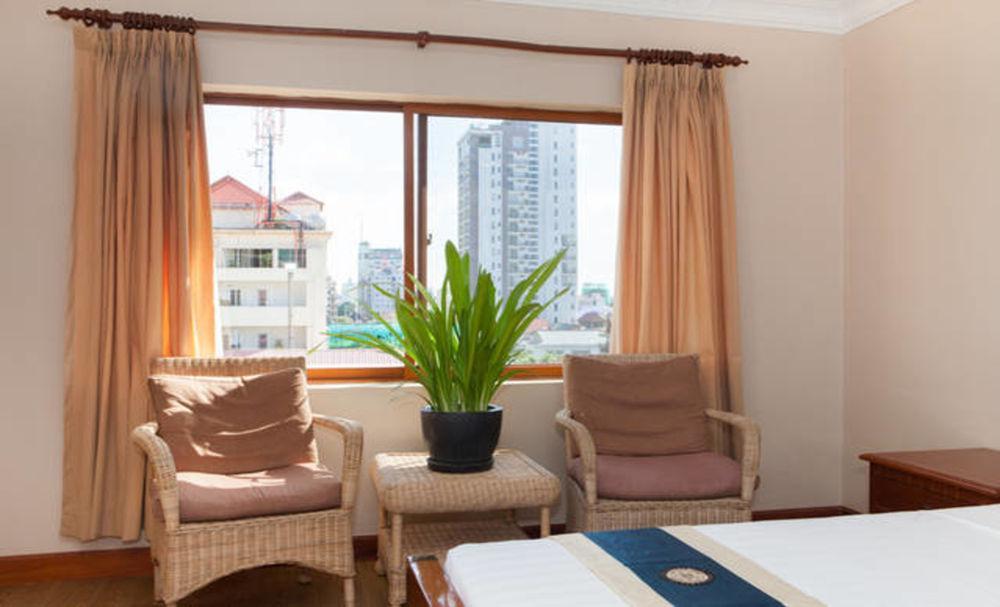Anise Hotel And Restaurant Phnom Penh Eksteriør billede