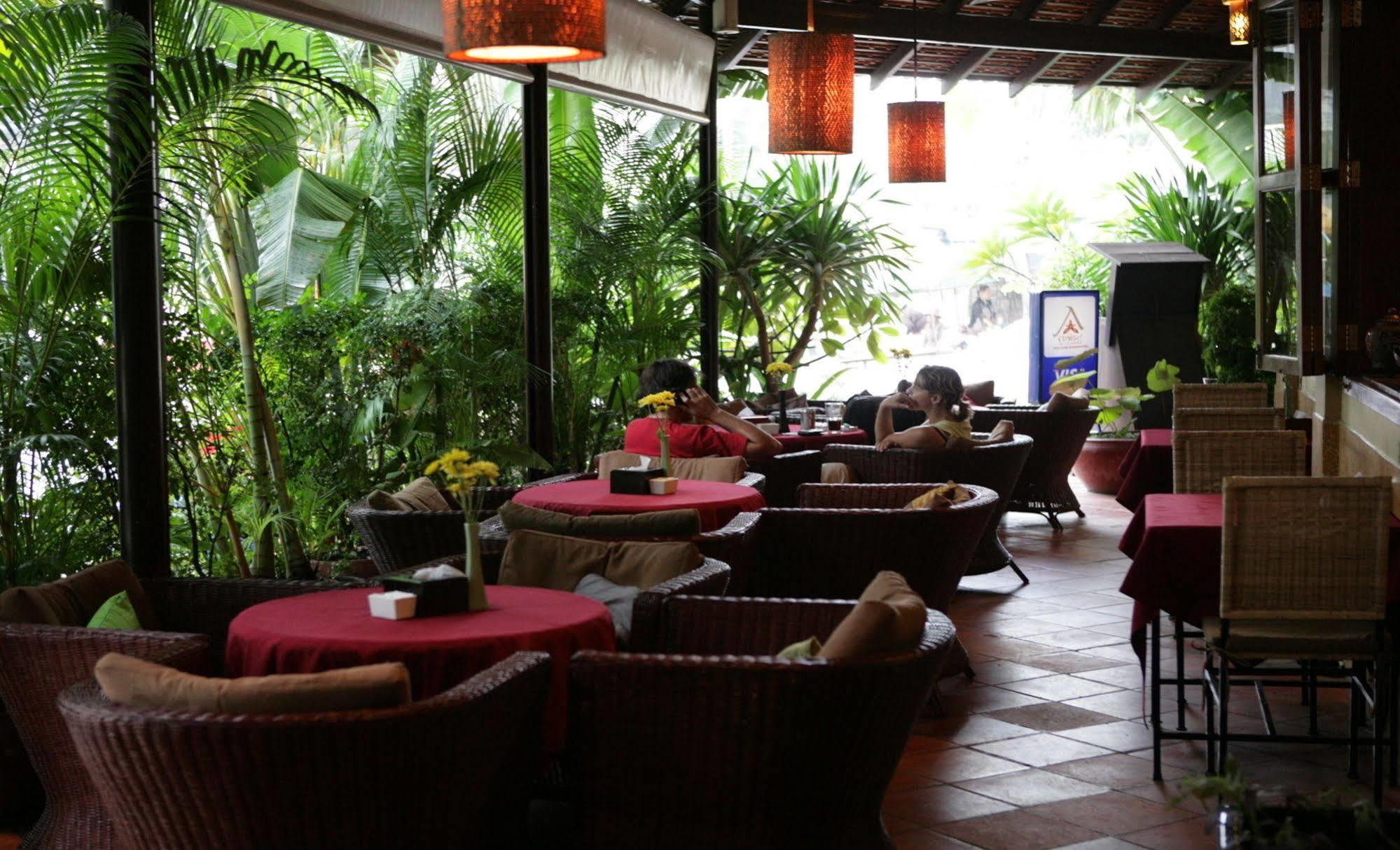 Anise Hotel And Restaurant Phnom Penh Eksteriør billede