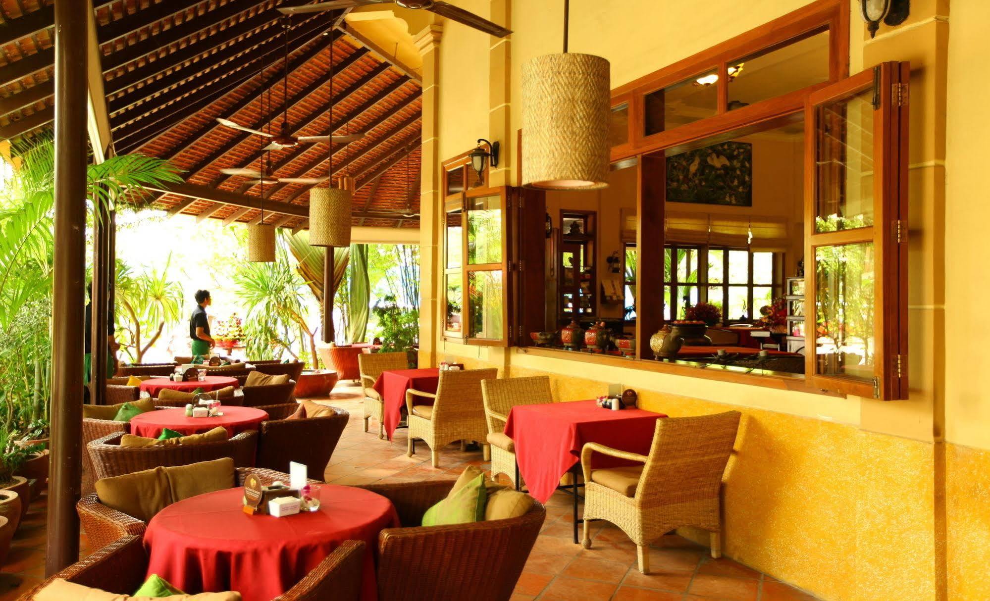 Anise Hotel And Restaurant Phnom Penh Eksteriør billede